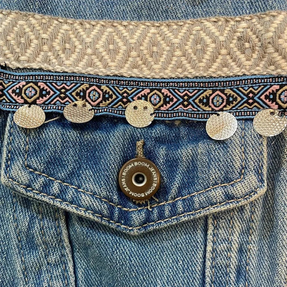BOOM BOOM Jeans Denim Boho Embellished Festival Jacket - size medium - Picture 5 of 5